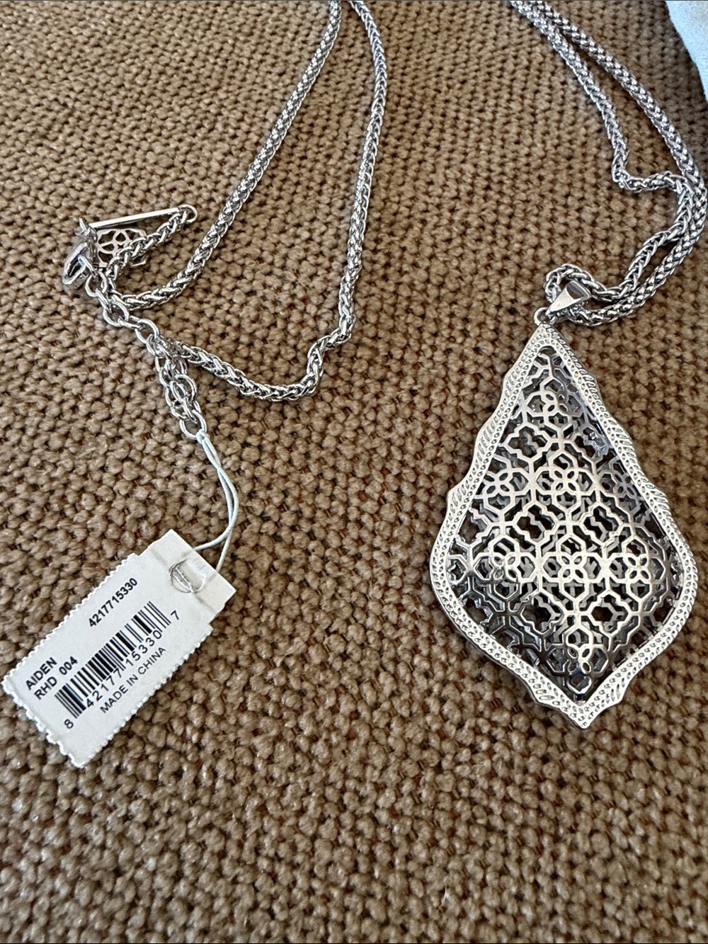 Kendra Scott Silver Filigree Teardrop Pendant Necklace - Picture 5 of 5